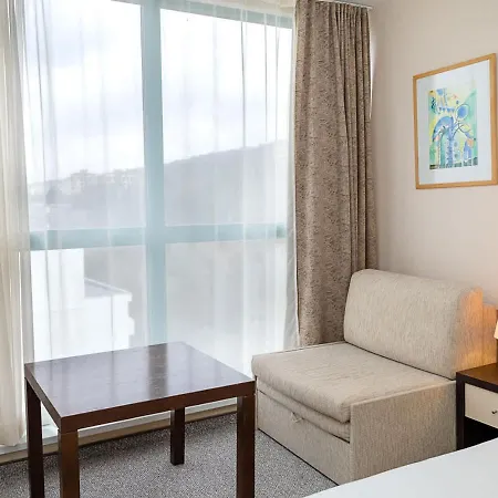 Cozy With Stunning Sea View In Berlin By Flat Manаger 瓦爾納